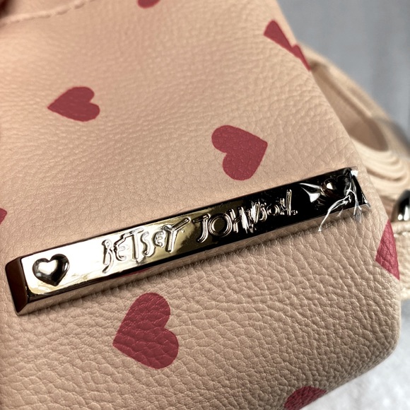BETSEY Johnson Mini Dog Backpack Peach Hearts Rare Brand New Excellent Tags Seal - Picture 4 of 11